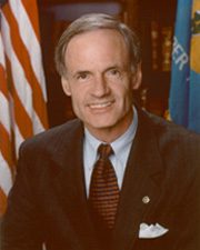Portrait of Tom Carper