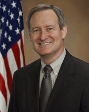 Official photo of Mike Crapo