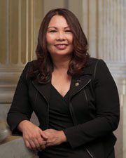Official photo of Tammy Duckworth