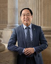 Official photo of Andy Kim