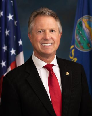 Official photo of Roger Marshall