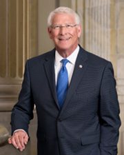 Official photo of Roger Wicker